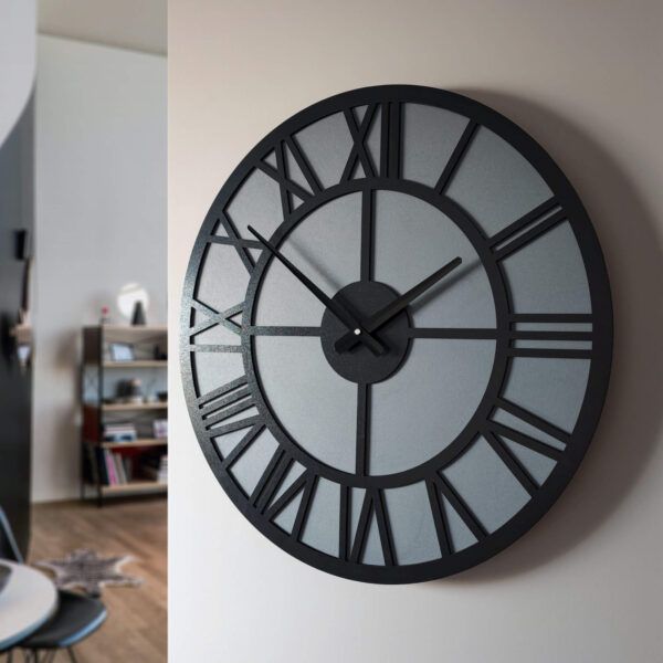 Gri Roma Rakamlı Ahşap Duvar Saati - El Boyaması 50 cm Sessiz Saatto