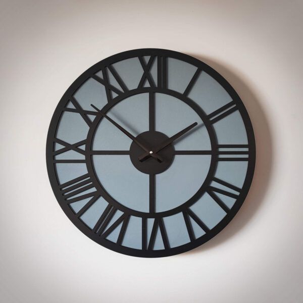 Gri Roma Rakamlı Ahşap Duvar Saati - El Boyaması 50 cm Sessiz Saatto